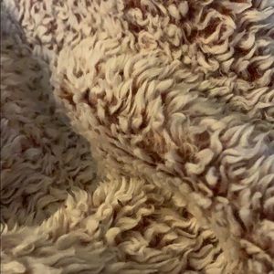 Meet your Posher, Gabrielle